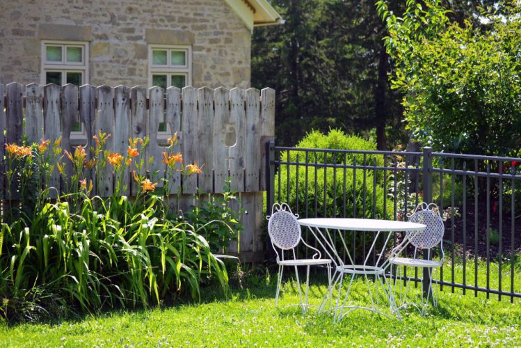 Parawan ogrodowy: praktyczne i estetyczne rozwiązanie dla Twojego ogrodu