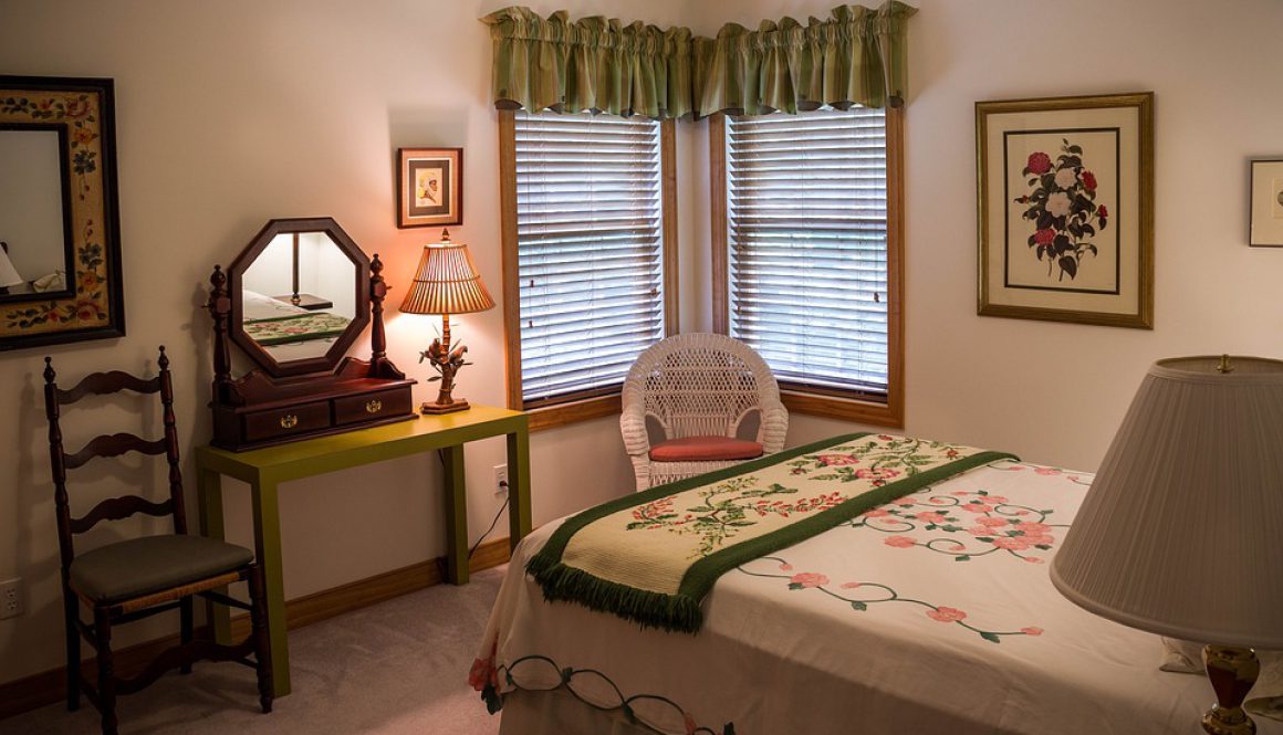 bedroom-374982_960_720