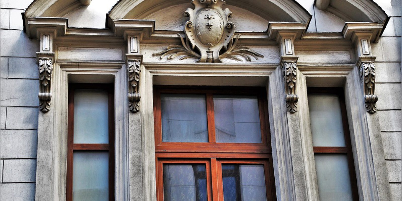 old-windows-3437638_960_720